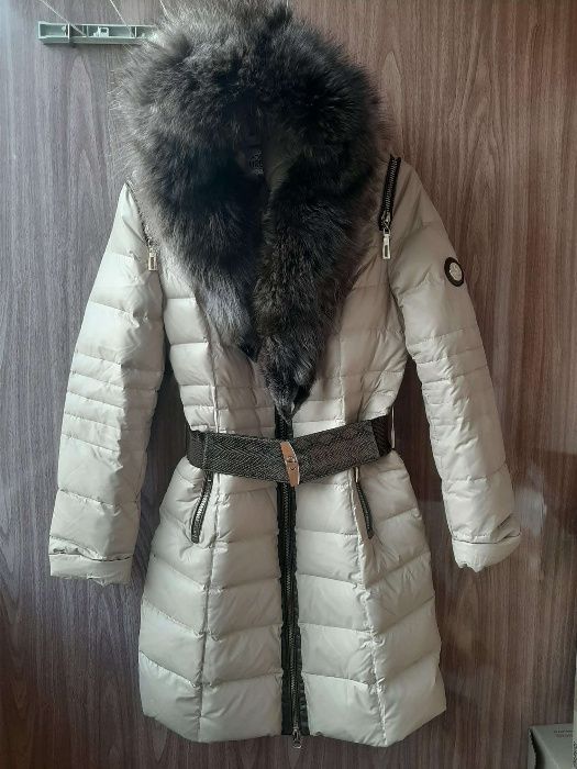 Куртка новая зимняя пуховик лебяжий пух р-р 48-50