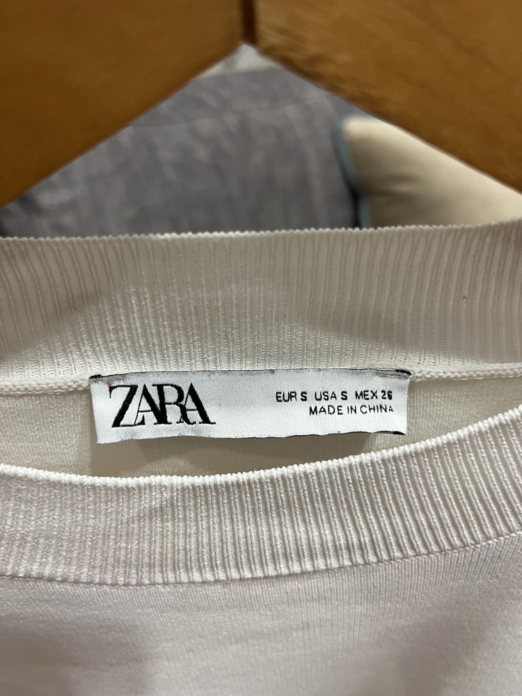 Кофтинка ZARA трикотаж