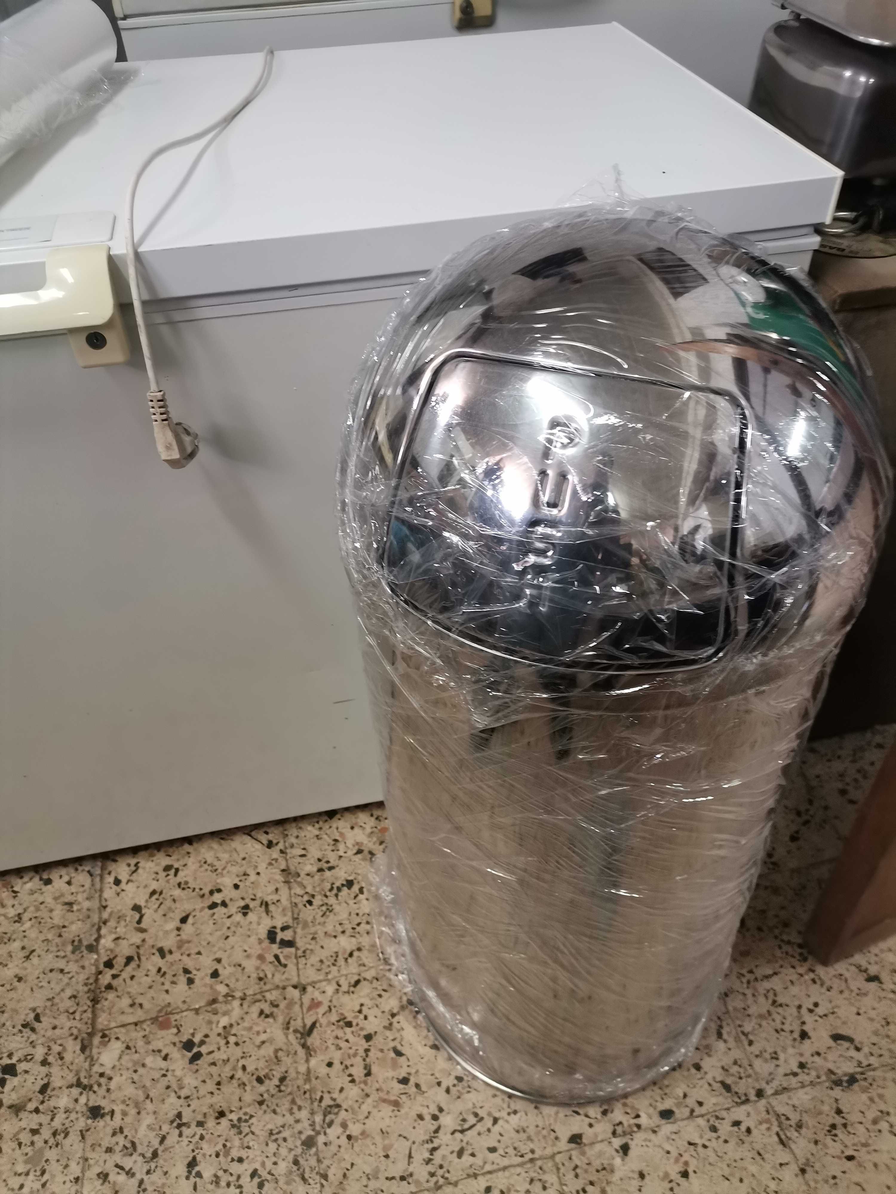 Recipiente Lixo tampa push Inox