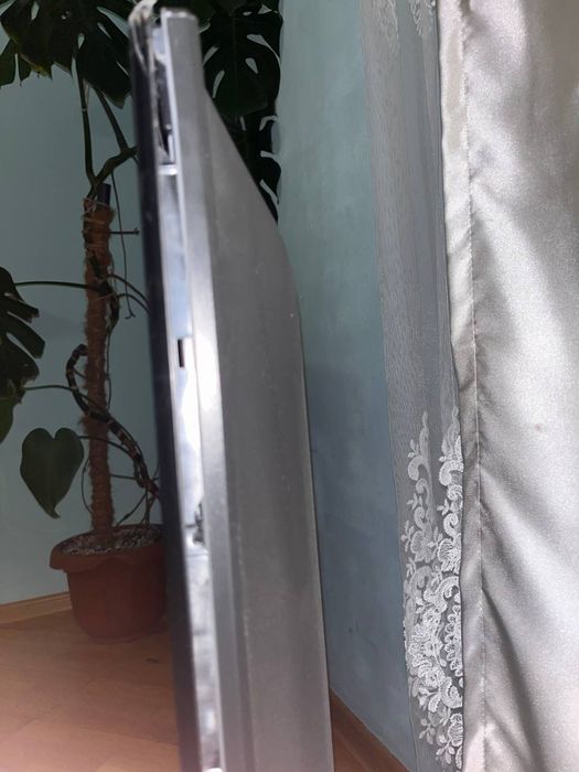 Телевізор LG 60UN71006LB дюймів 60 діагональ під запчастини з пультом