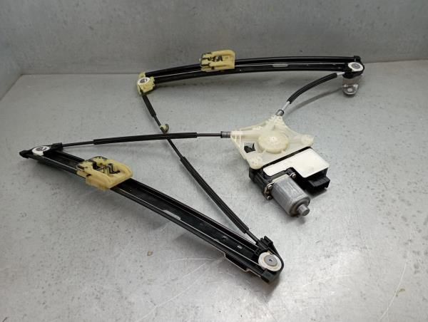 Elevador vidros frente direito VOLKSWAGEN Polo (AW1)