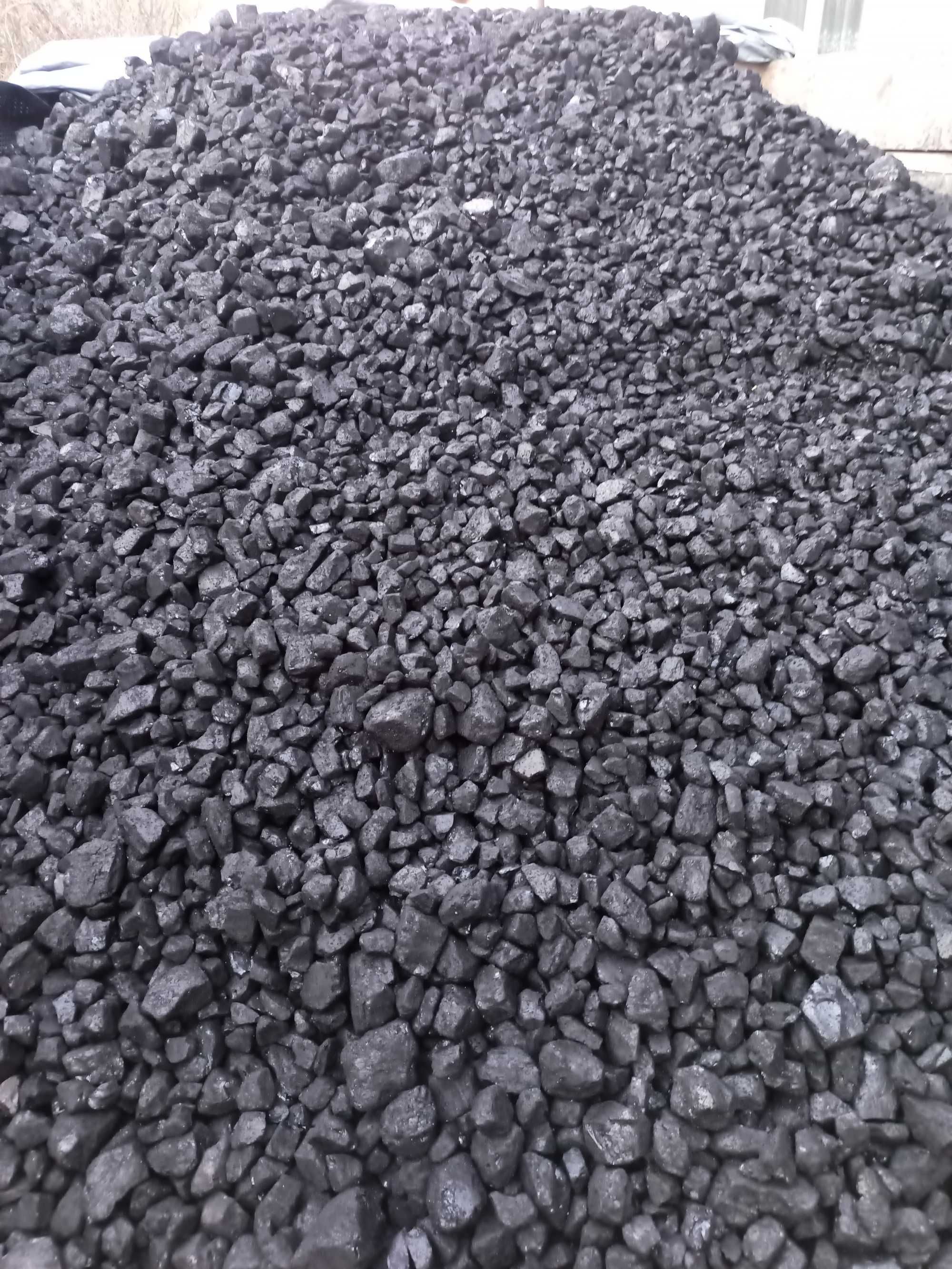 Węgiel 28 MJ/kg Groszek, Orzech Kostka KOMIR Skład opału. Pellet