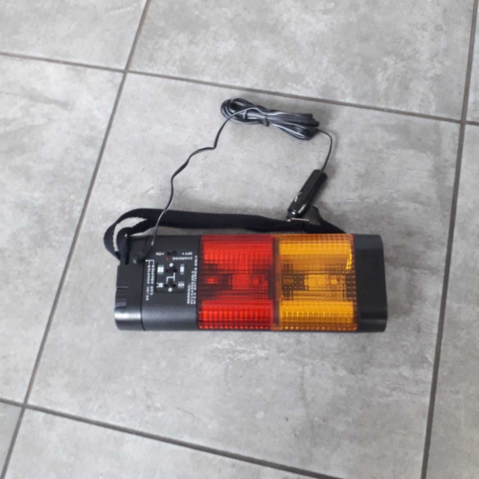 Lampa ostrzegawcza świecąca migająca