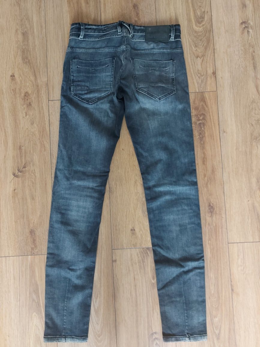 Męskie Spodnie Jeansowe No Excess W28/L34 Fit 712