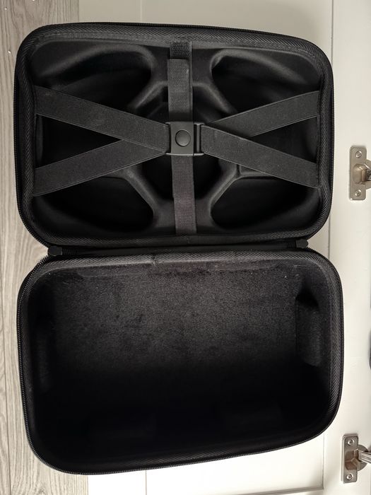 Xbox series s + 2 контроллери акумуляторні із зарядкою та кейс