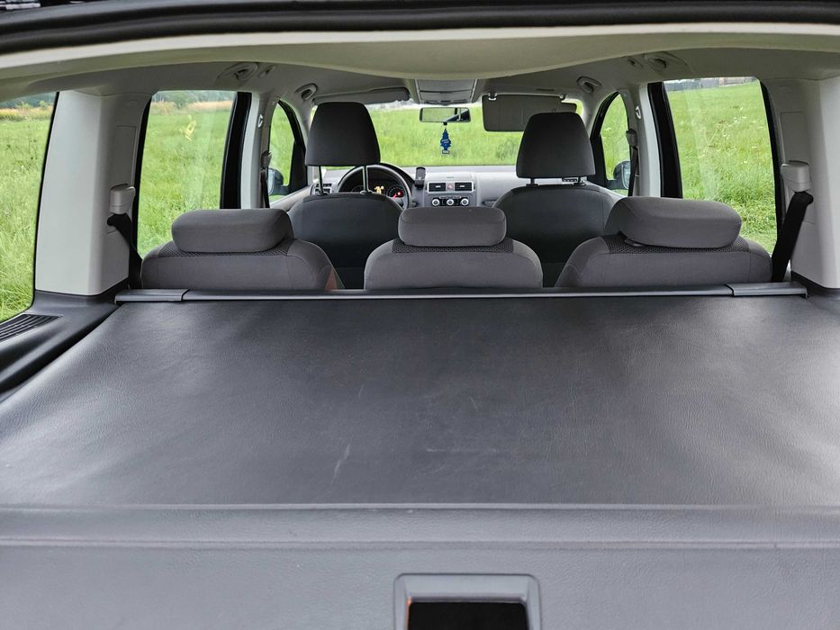 Volkswagen Touran 1. 6 TDI • 2011 rok