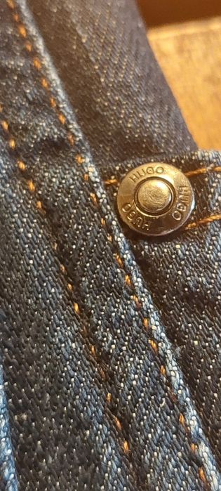 Spodnie jeansowe HUGO BOSS