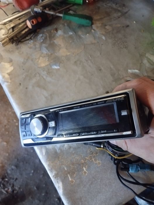 Автомагнітола Alpine