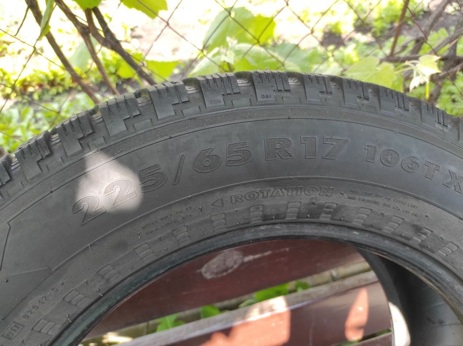 Резина Nokian r17 225/65