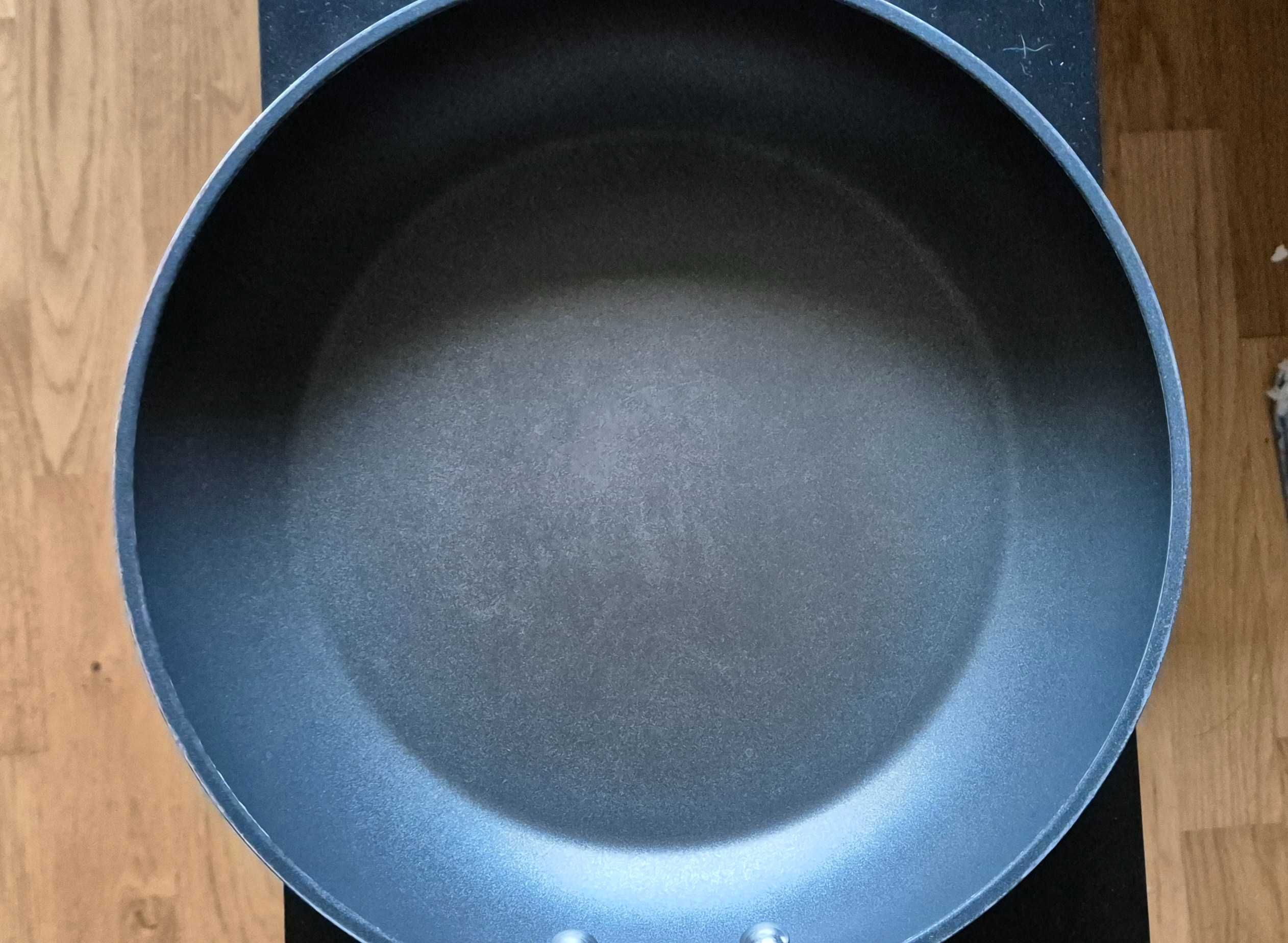 Patelnia GrandCHEF 28cm, długa rękojeść