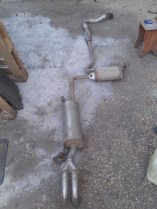 Вихлопна система Audi a4 b5 глушитель каталізатор 1996р 1.9TDI сєдан.