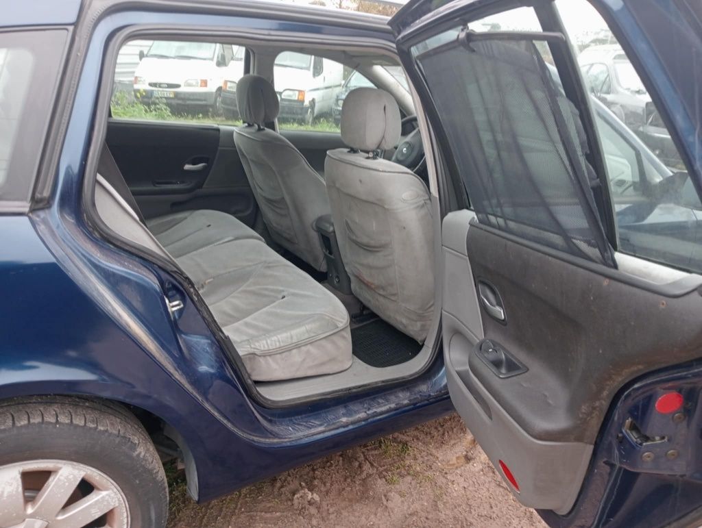 Renault Laguna ano 2002 gasolina 1.6 só peças