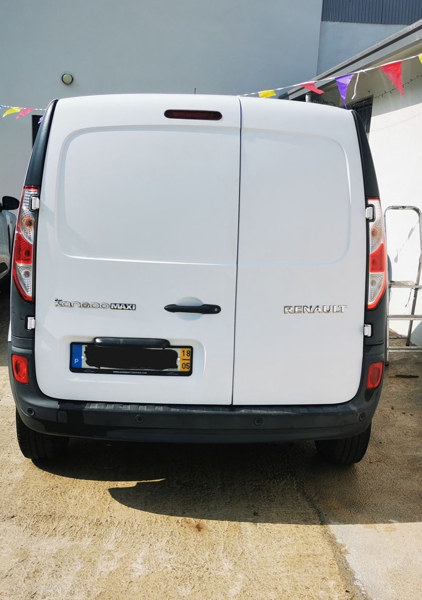 Carrinha Renault Kangoo Maxi