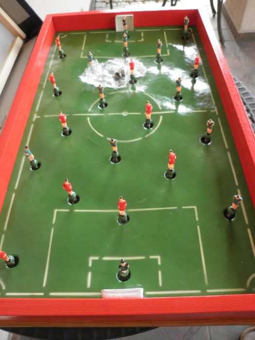 gra FOOTBALL z czasów PRL KRAKPOL piłka nożna piłkarzyki