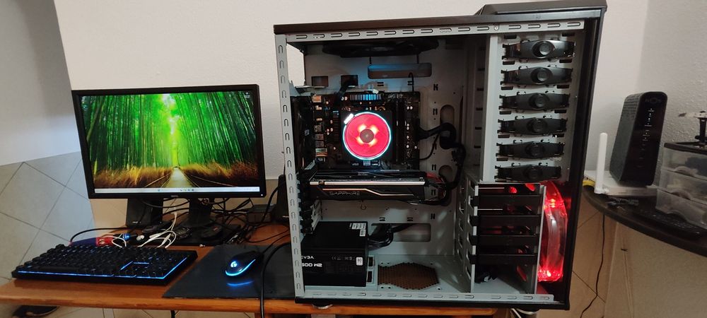 Torre computador de secretária - PC Gaming Desktop