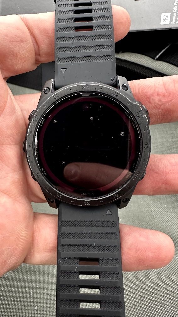 Garmin Tactix 7 pro sapphire solar titanium