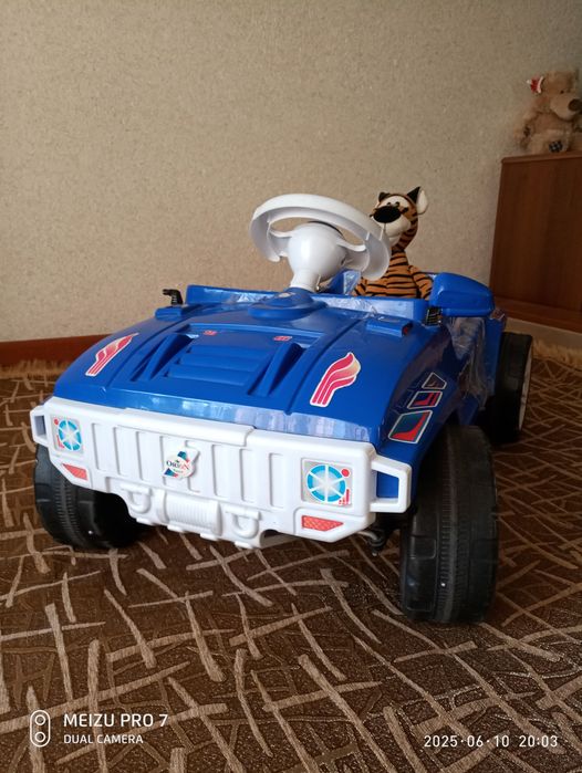 Продам дитячу машину！
