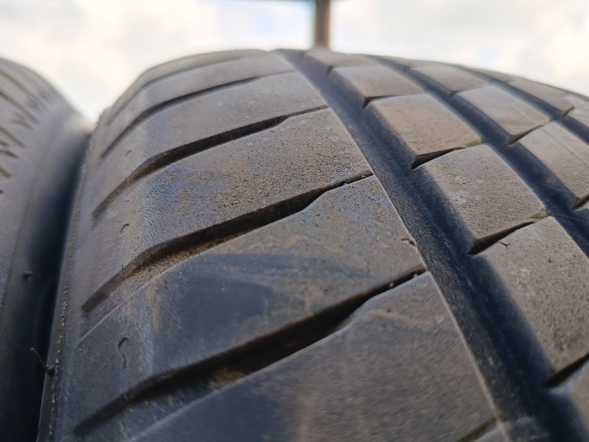 Opony firestone 215/55 R17 - 50 zł. / 2 szt.