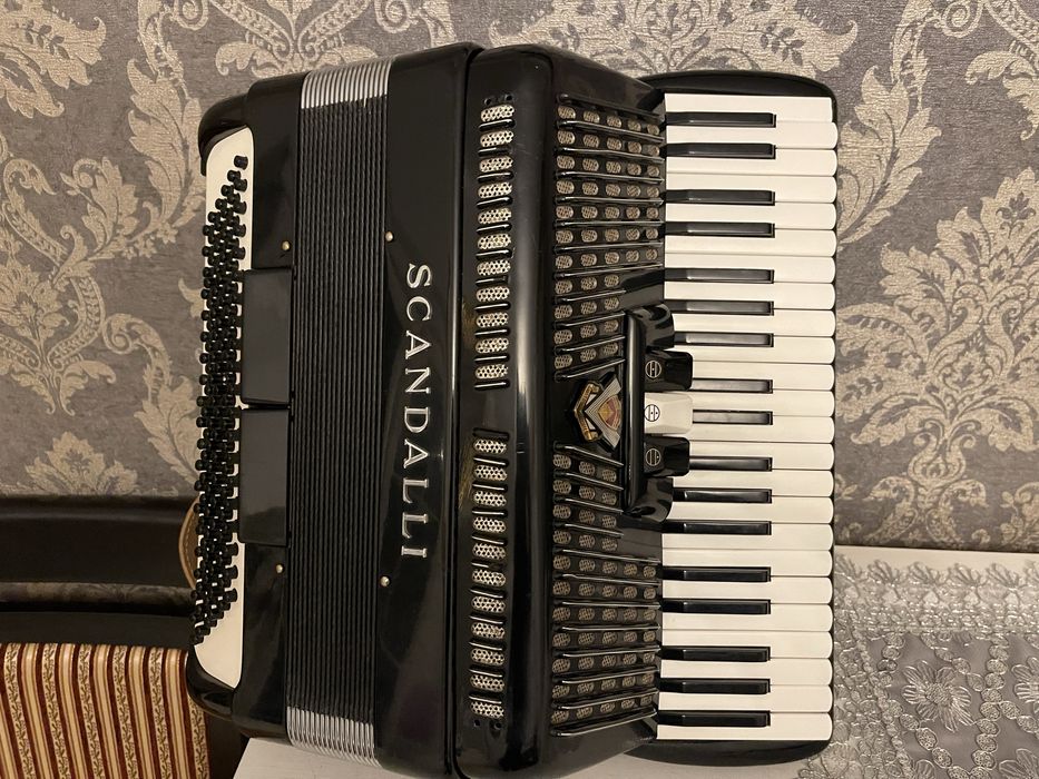 Akordeon włoski Scandalli