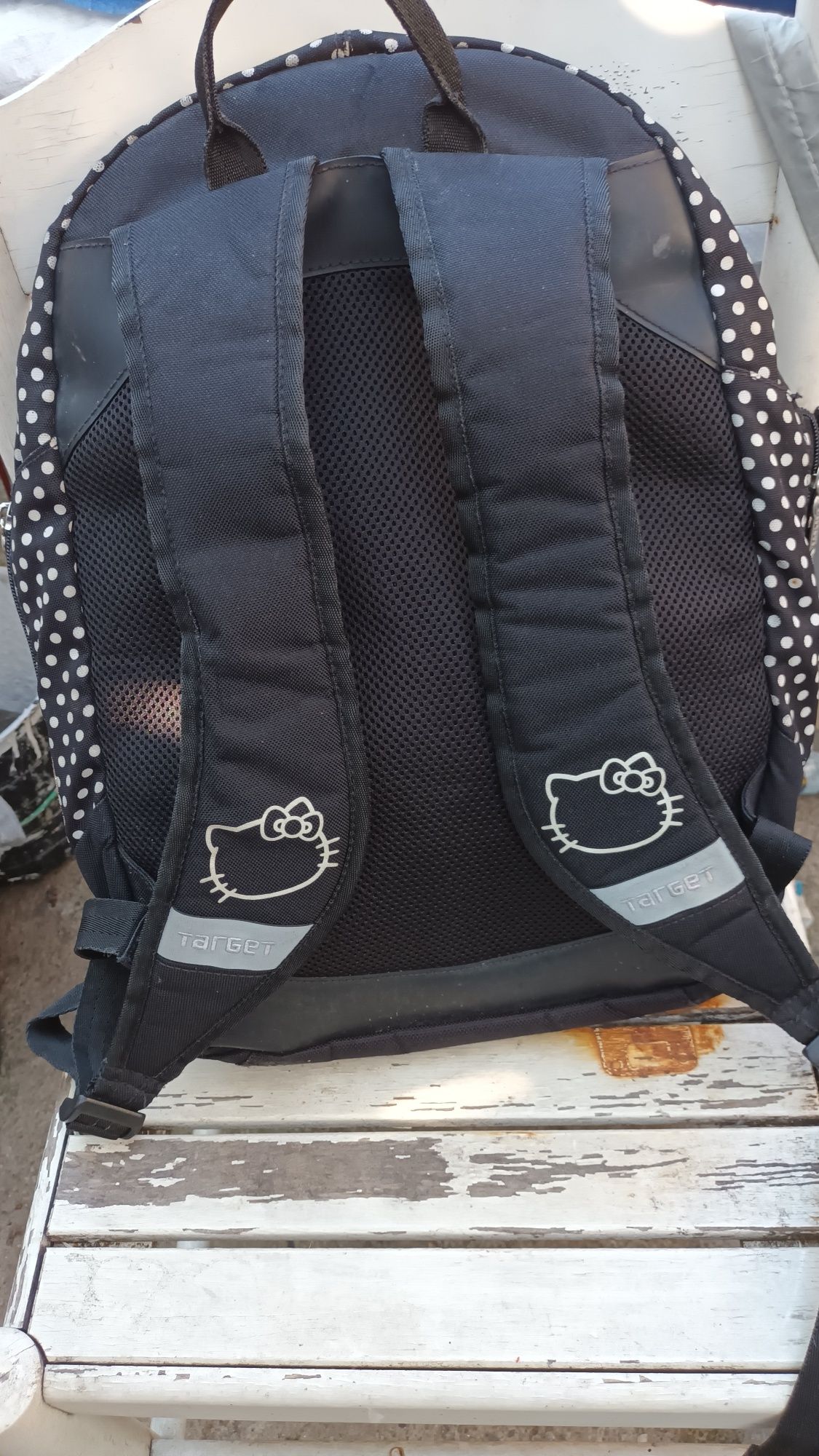 10€ mochila Hello Kitty  com um dia de uso para desocupar