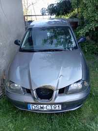 Seat Ibiza Seat Ibiza. Uszkodzony przód.