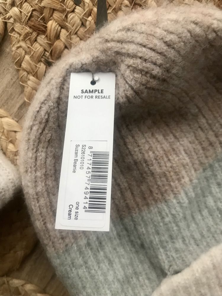 Czapka Barts - Suzam Beanie Cream