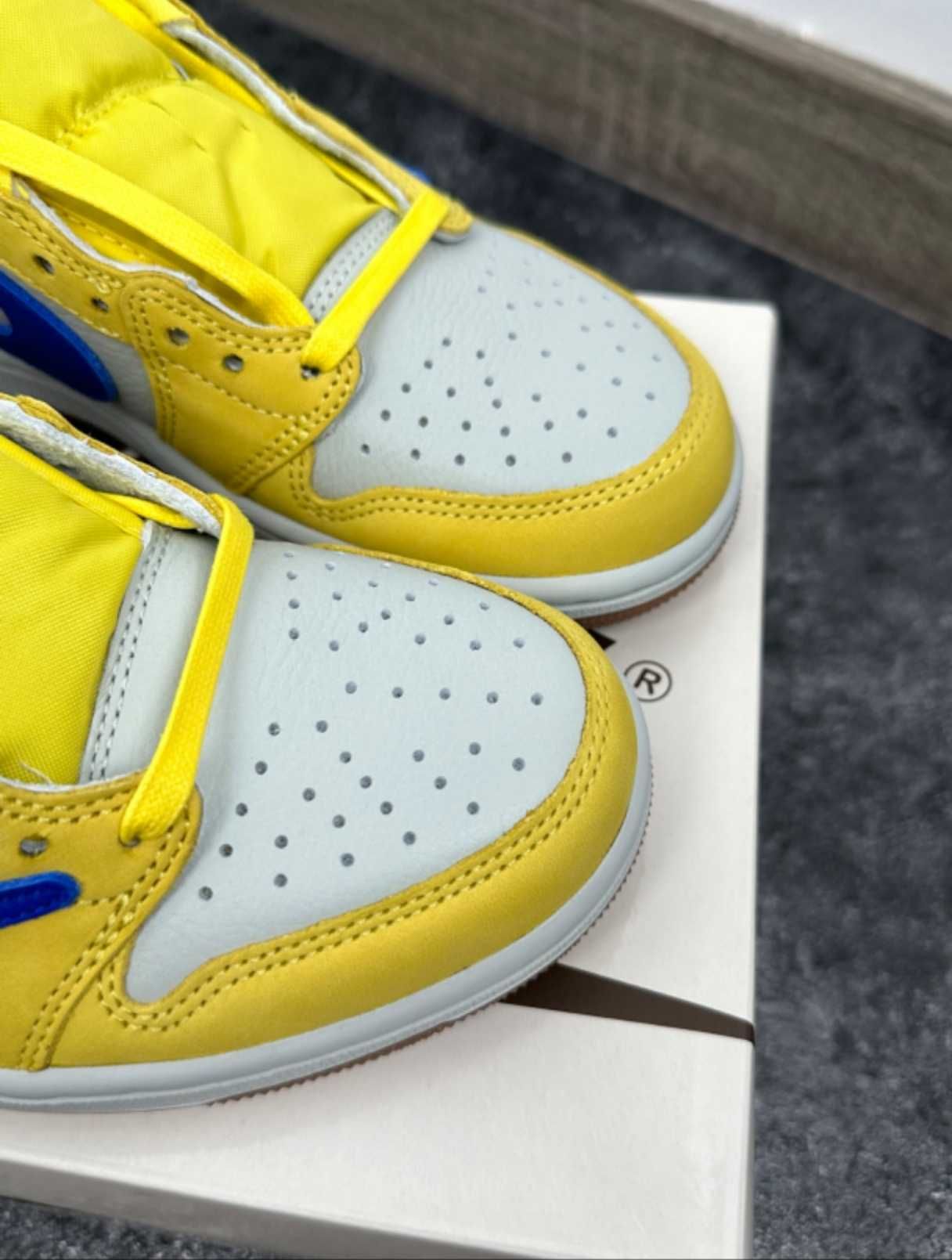 Travis Scott x Jordan Air Jordan 1 Low OG Canary Yellow R.45