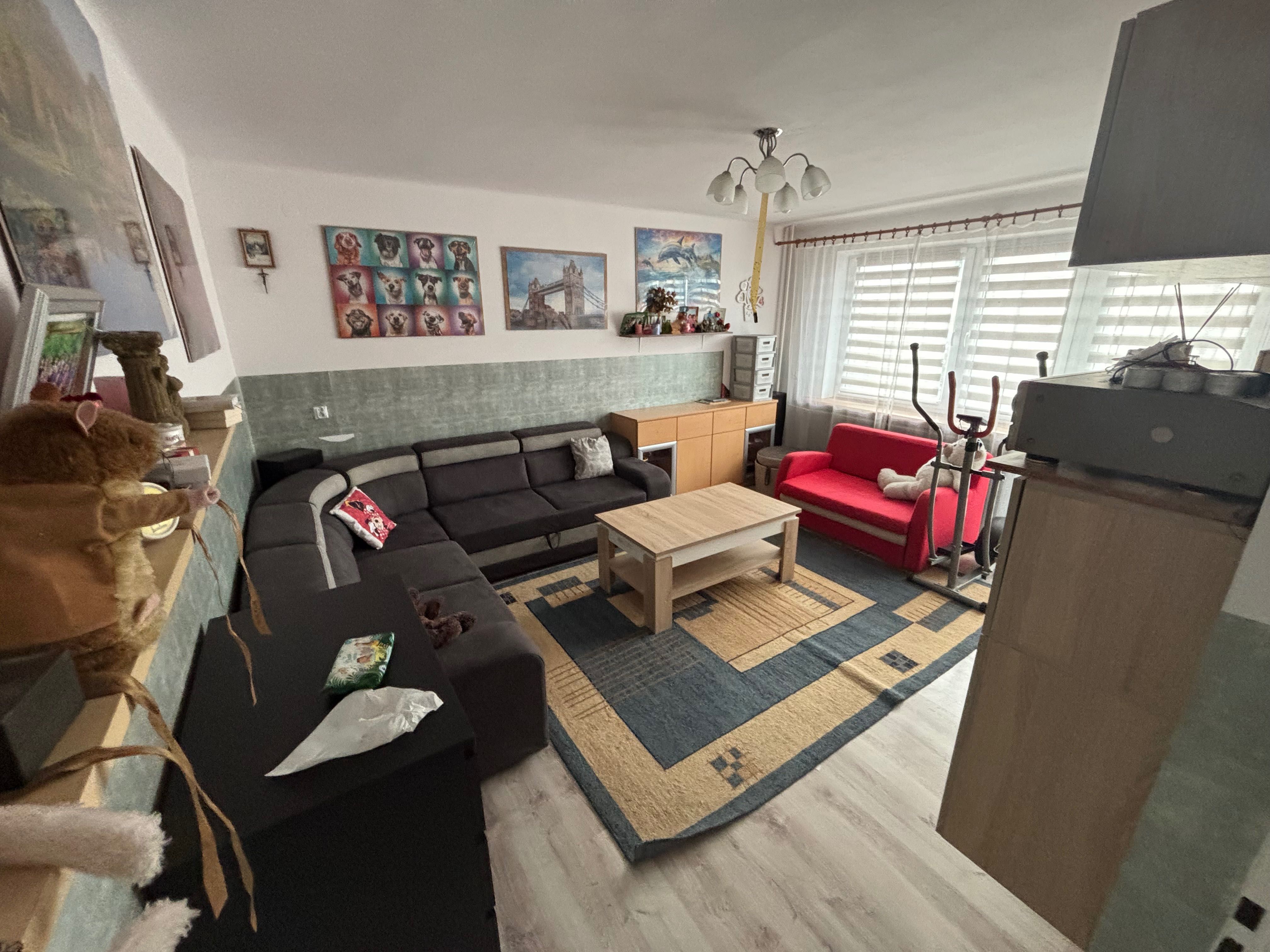 Duzy dom 6 pokoi 2 lazienki zabudowa blizniacza ok 180m2 dzialka ok 3a
