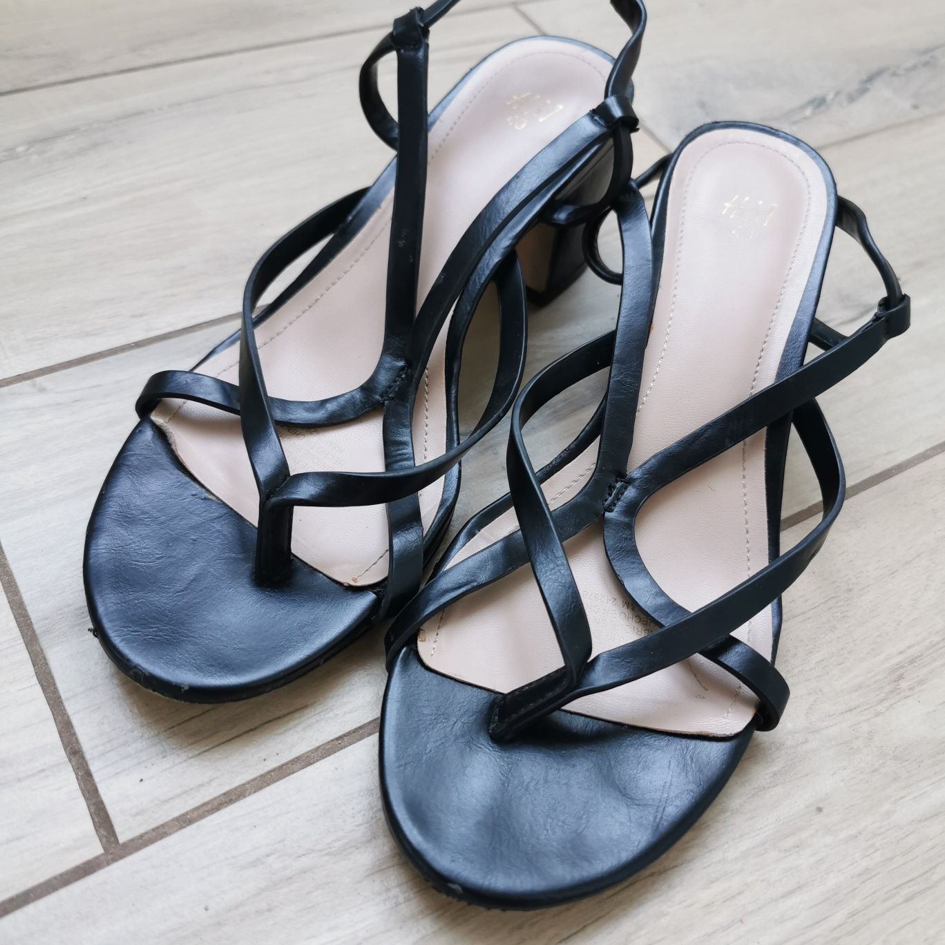 H&m sandały 40 na slupku