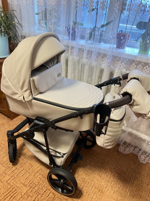 Коляска 2в1 в гарному стані