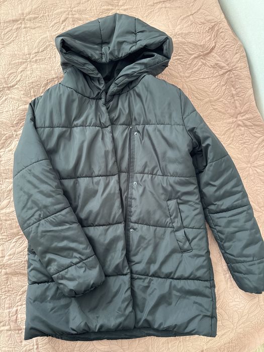 Куртка демі М стан чудовий