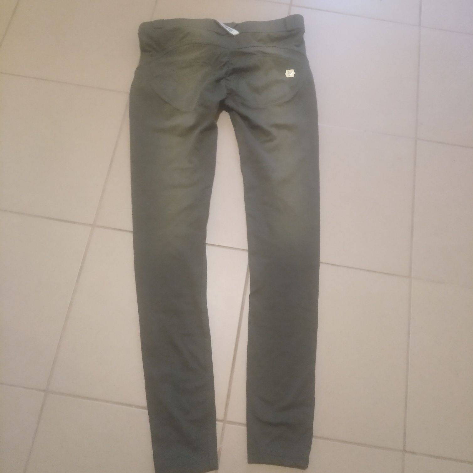 Legginsy Freddy rozmiar S khaki