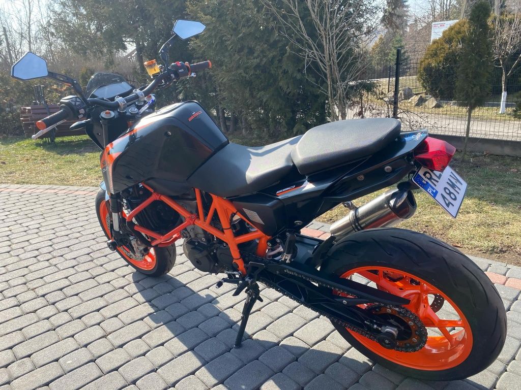 KTM 690 Duke R doinwestowany