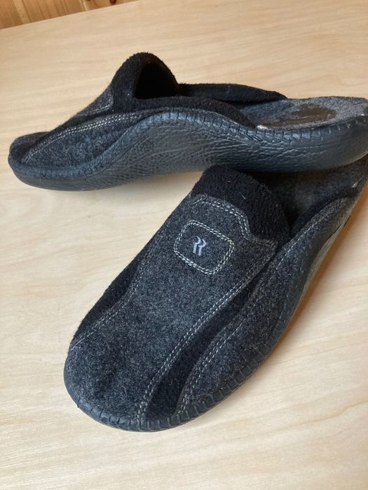 Кімнатні тапочки чоловічі