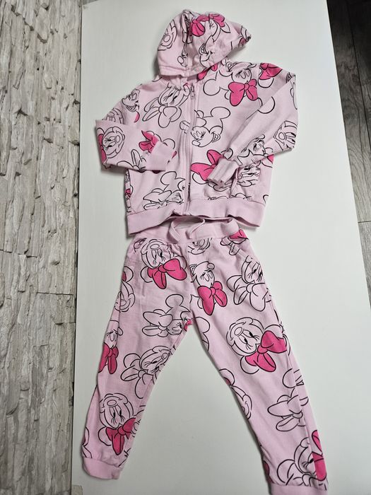 Komplet dresowy dziewczęcy Sinsay Minnie Mouse Myszka rozmiar 104