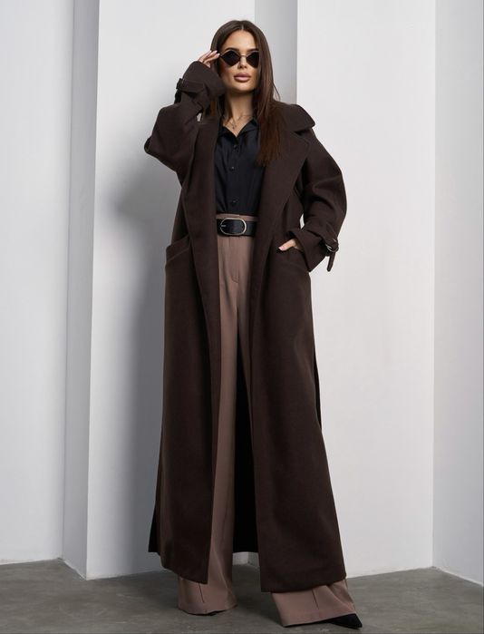 Довге пальто темно коричнового кольору С оверсайз