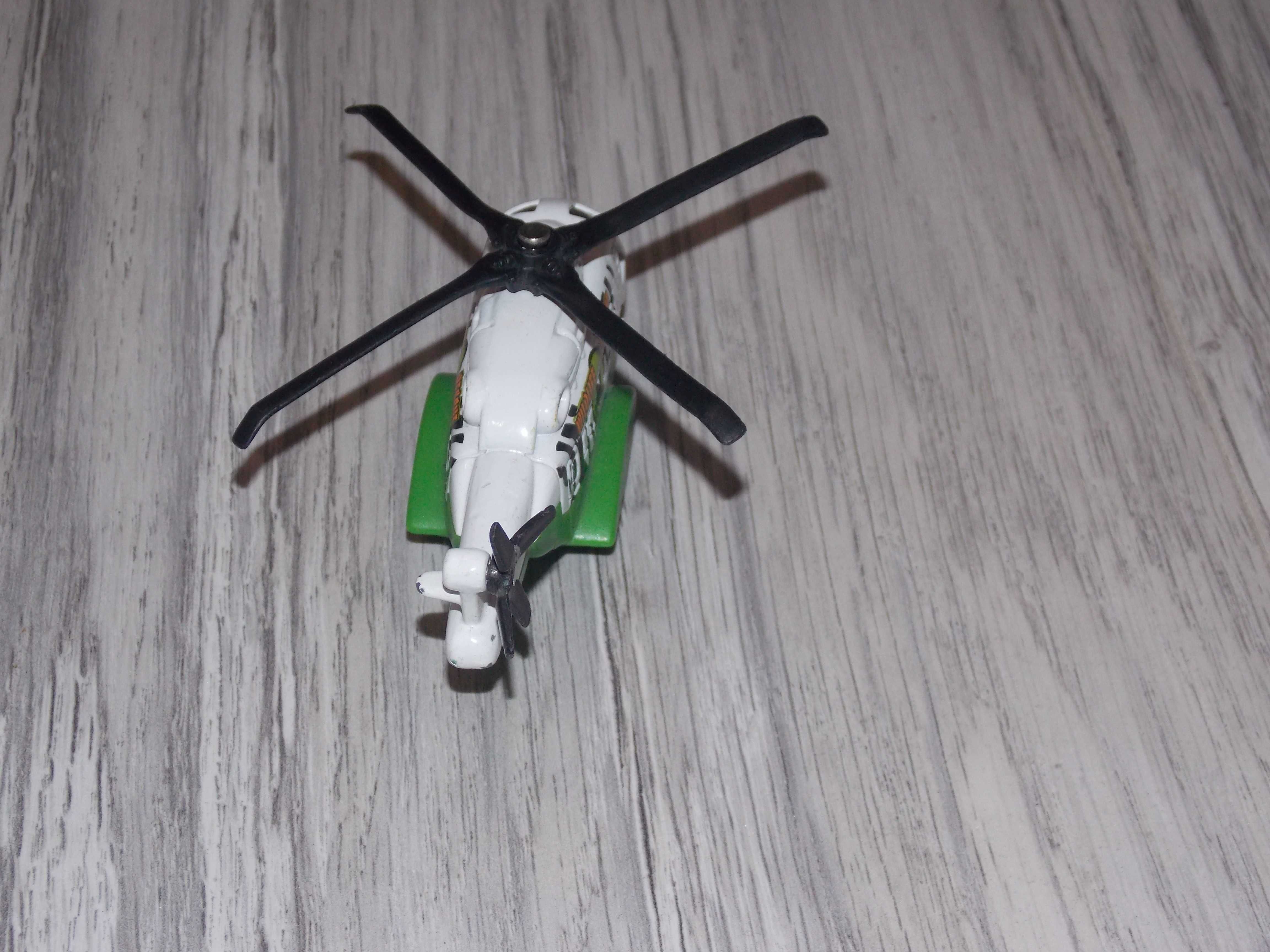 Matchbox mission chopper 2003r