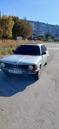 Автомобиль BMW 321 купе