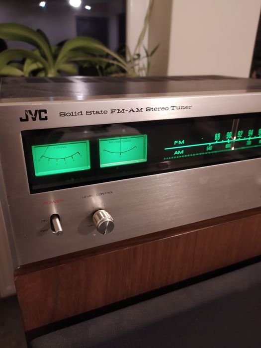 Radio JVC vt-700
