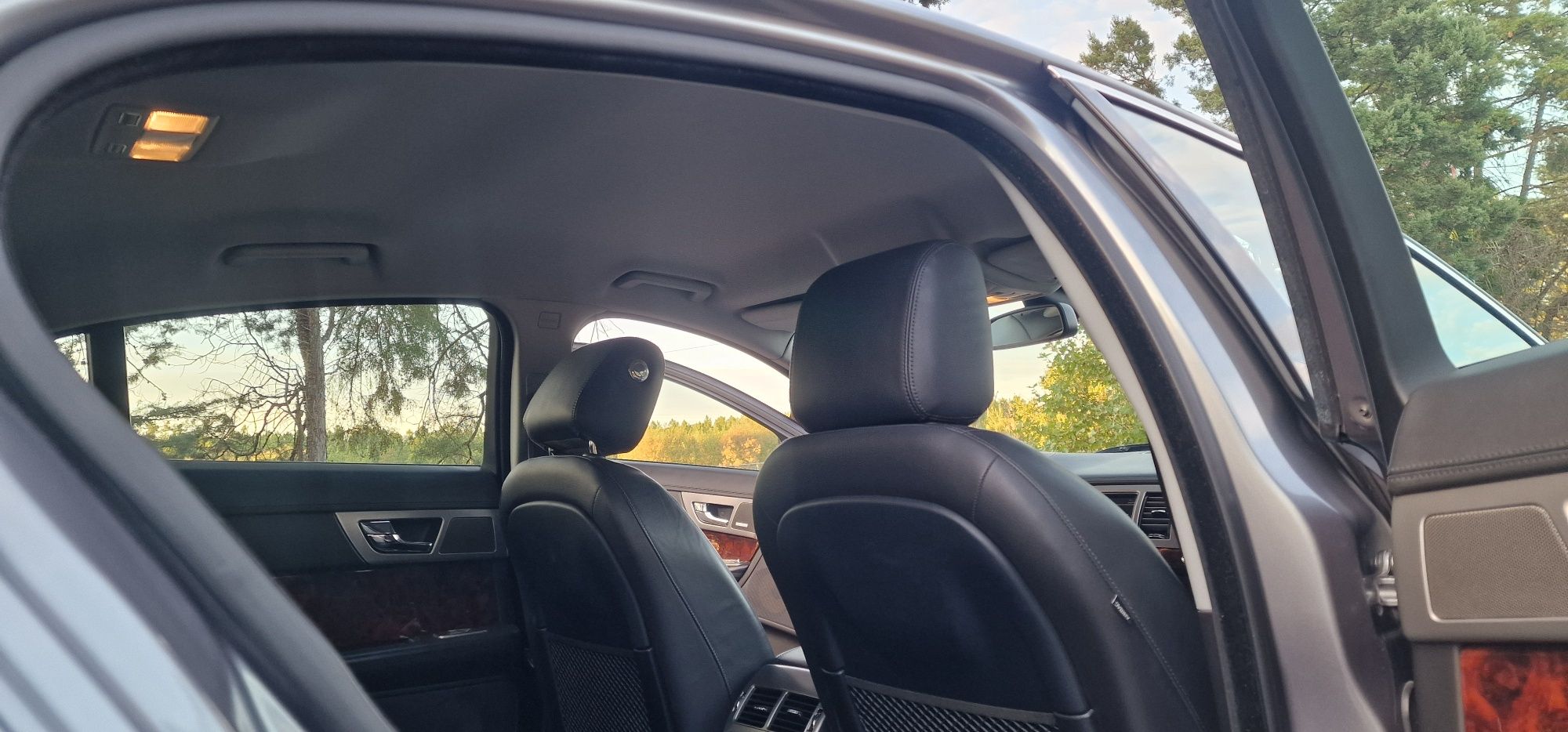 Jaguar XF 3.0 imaculado