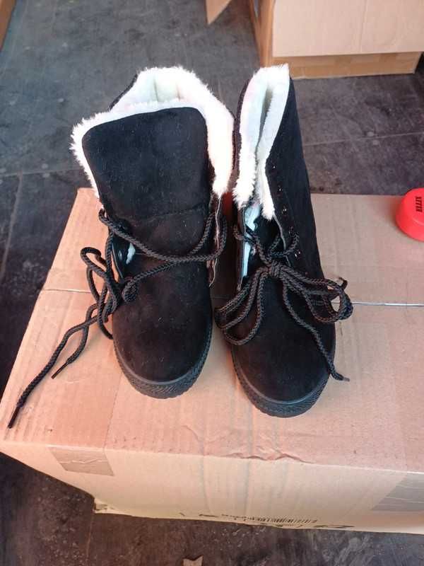 Buty zimowe ocieplane rozmiar 38 (52)