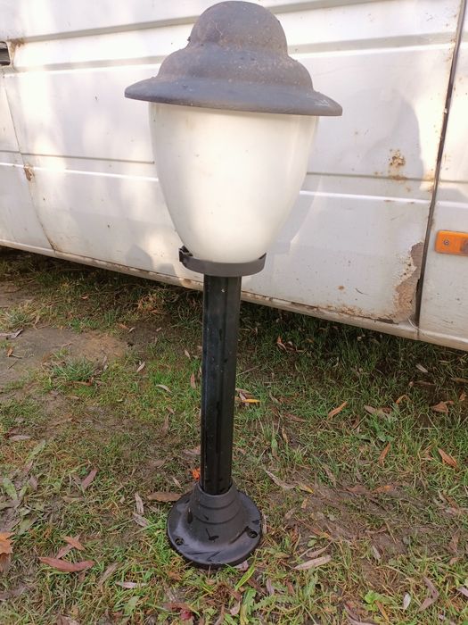 Lampy ogrodowe używane