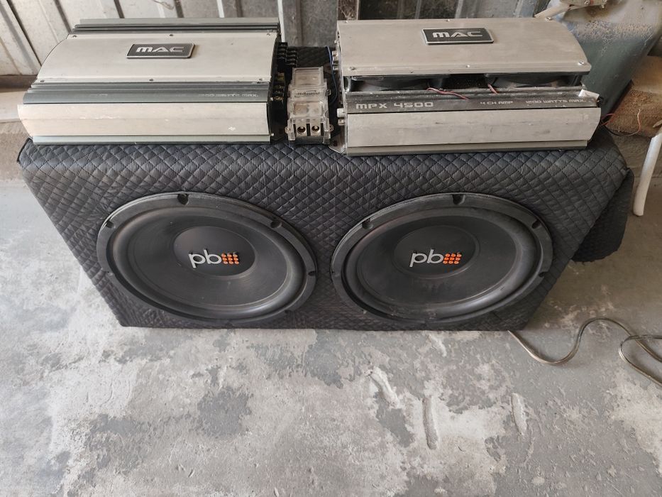 Car Audio Skrzynia basowa podwójna + wzmacniacze .