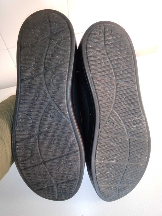 Кросівки уні-секс чорні шкіряні на платформі р.40