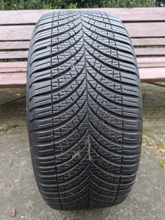 1szt Goodyear Vector 4 Seasons Gen-3 235/45/18 98Y 7,5mm grudzień 2020