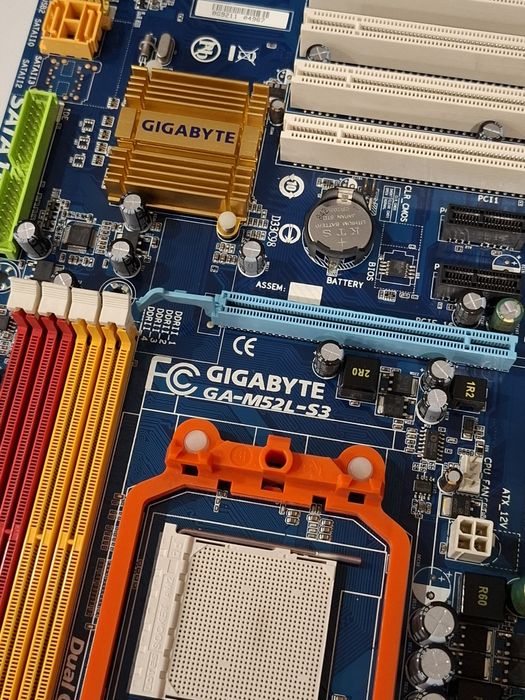 Płyta główna GIGABYTE GA-M52L-S3 DDR2 SATA 2