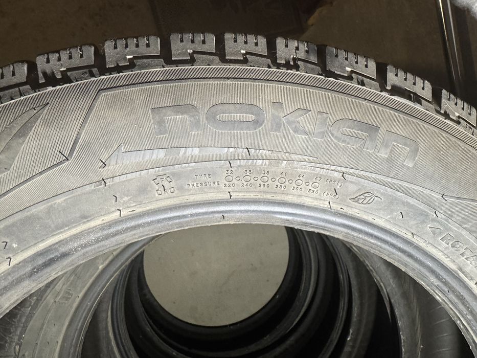 Nokian 225/60/18