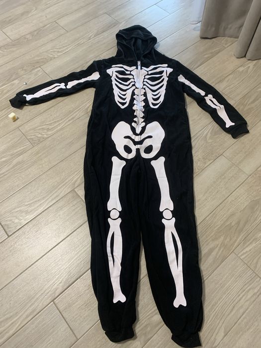 Костюм скелета. Хеловін.