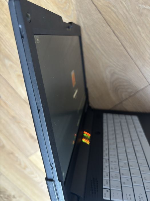 Laptop przemysłowy Field PG M4