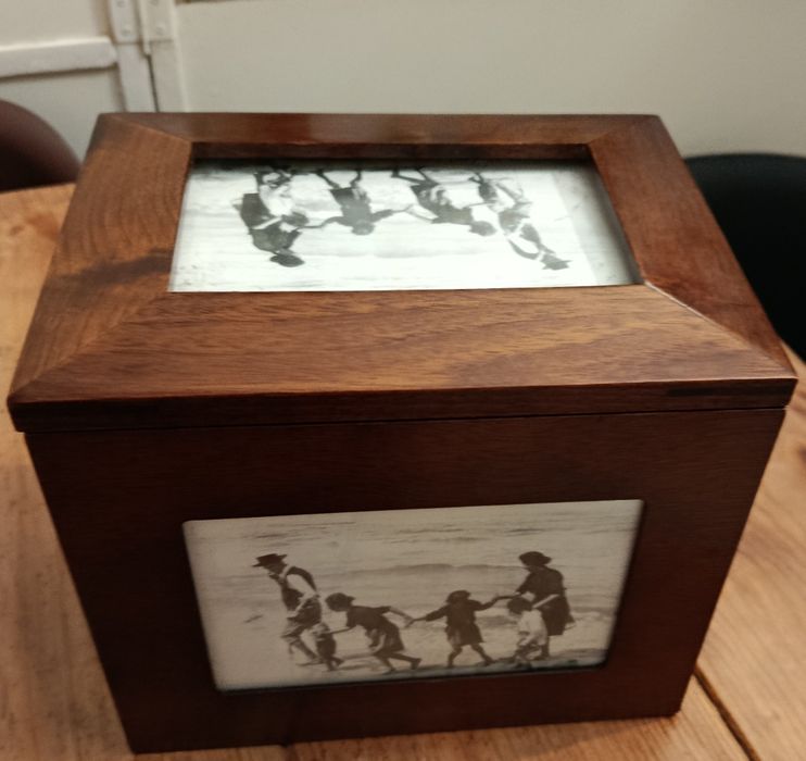 Caixa de madeira para fotos